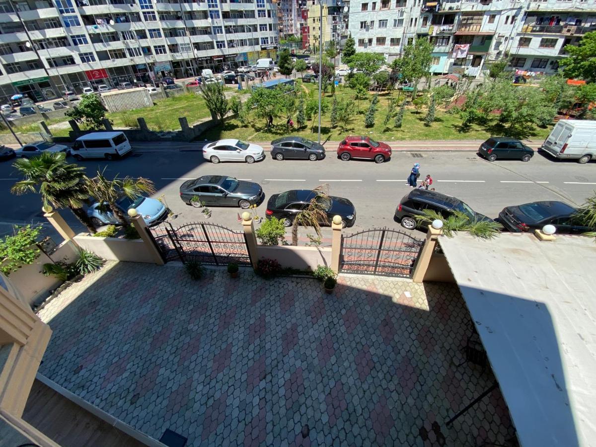 Hotel Eurasia Batumi Exteriér fotografie